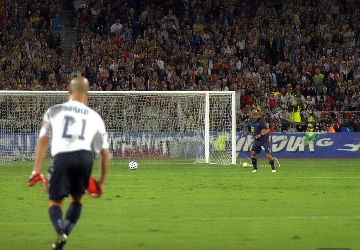 2006世界杯决赛：法国意大利点球大战传奇对决(图2)